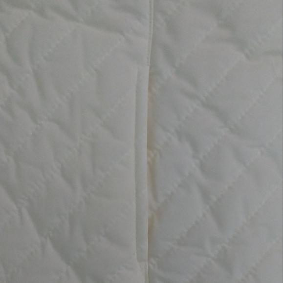 Beautiful faux fur Reversible vest - Picture 8 of 12